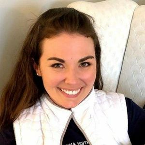 Meet your Posher, Whitney